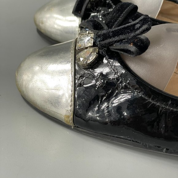Prada Black Patent Leather Ballet Flats with Crystal on Front, Size 39 - Picture 6 of 14